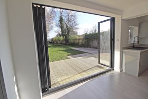 Feature Bi-Fold Doors- click for photo gallery